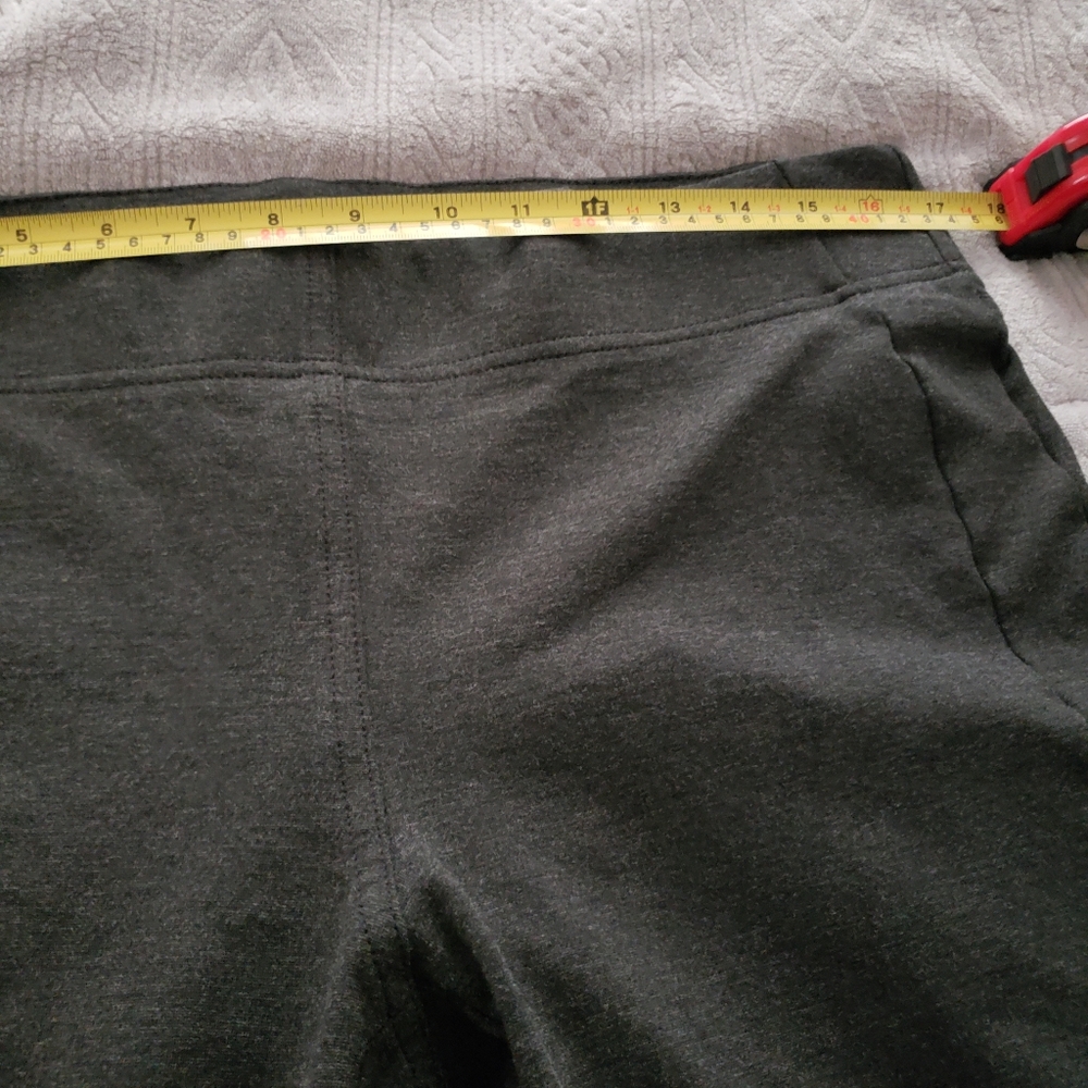 ❤Loft Capris - Picture 3 of 9